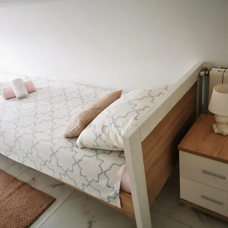 Apartman Filip 2 Apartment *